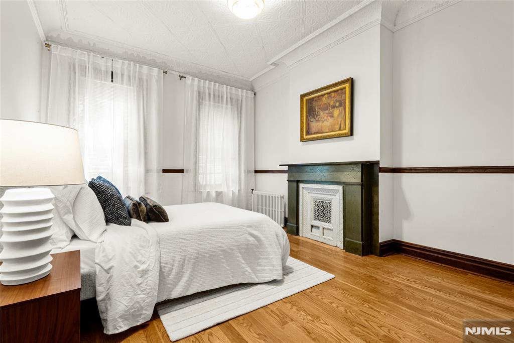 property viewer photo 25