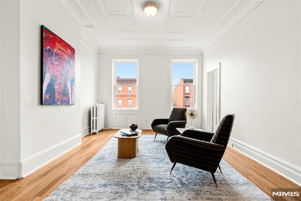 property viewer photo 31