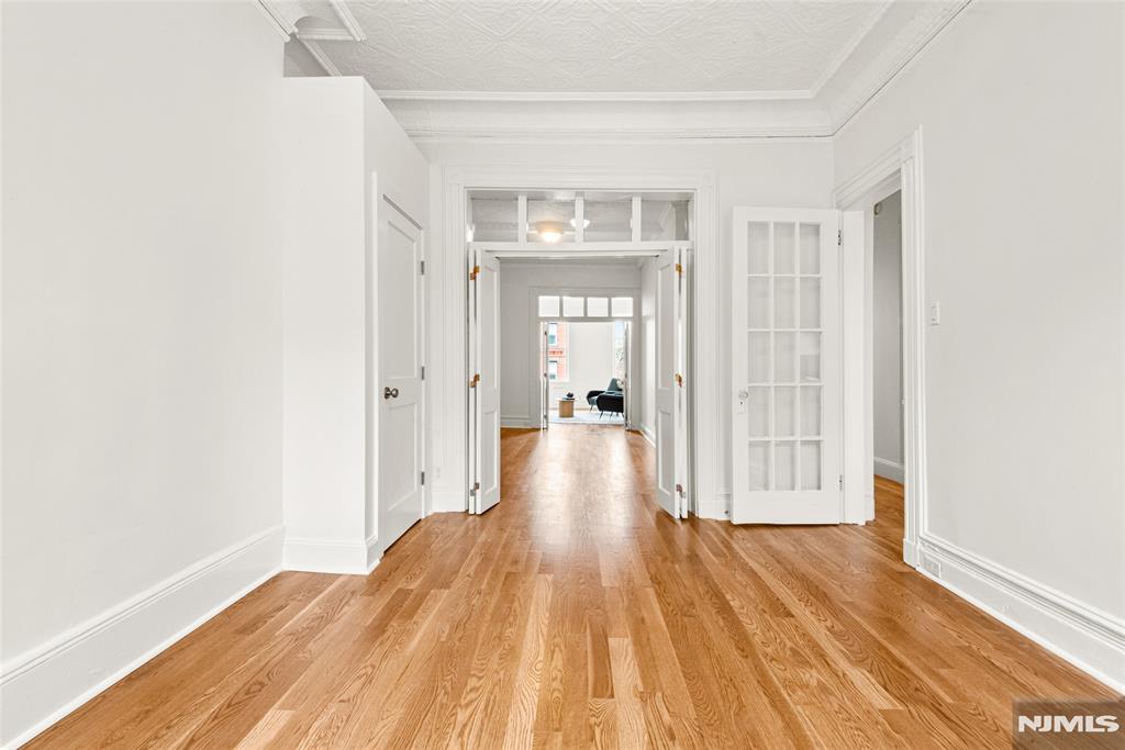 property viewer photo 33
