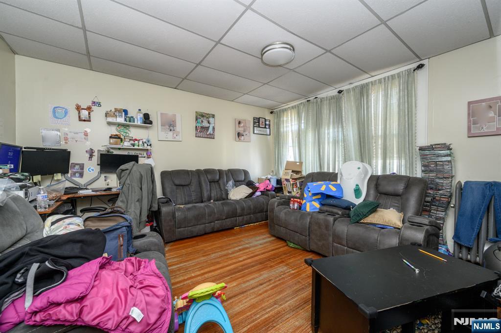 main property photo 29