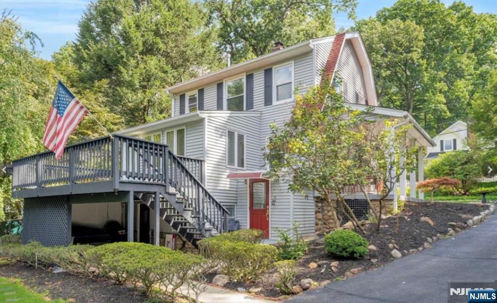 main property photo 18
