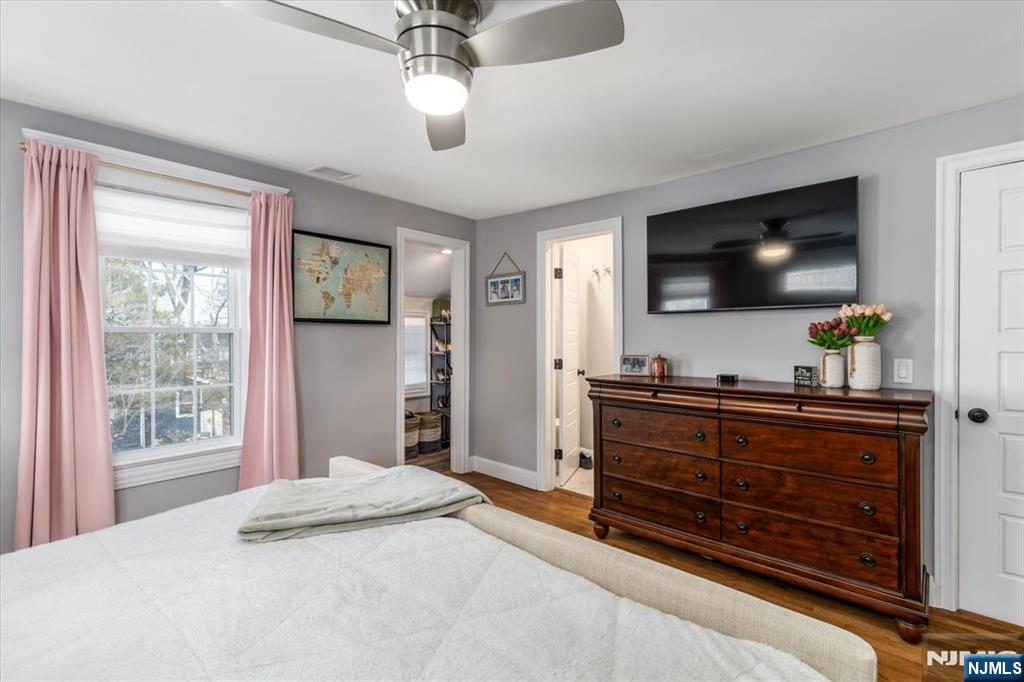 property viewer photo 19