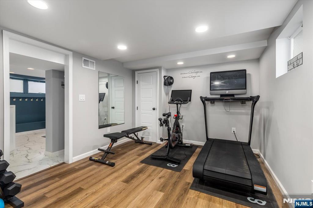 property viewer photo 34