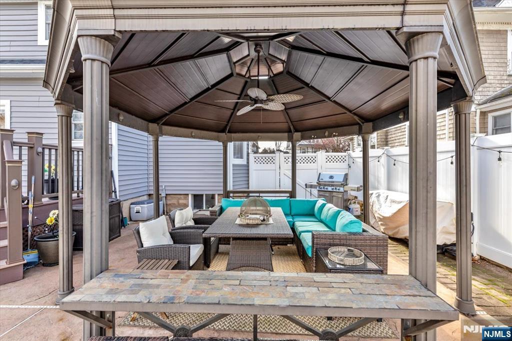 property viewer photo 38