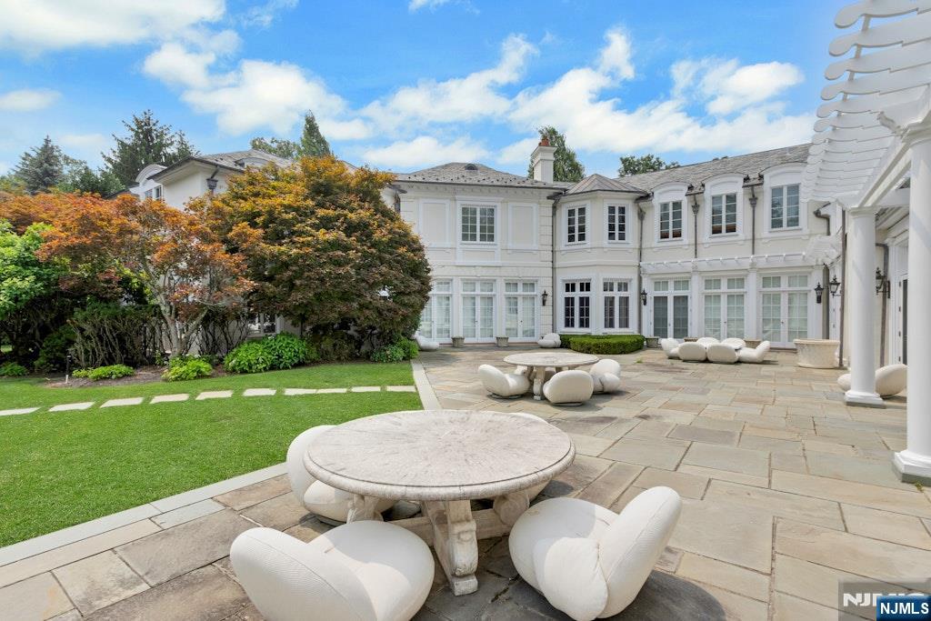 main property photo 35