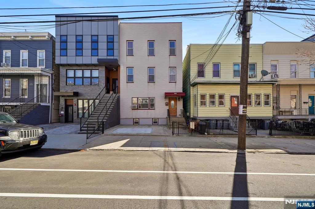 property viewer photo 15