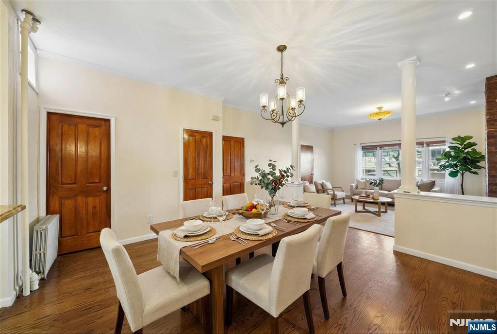 property viewer photo 2