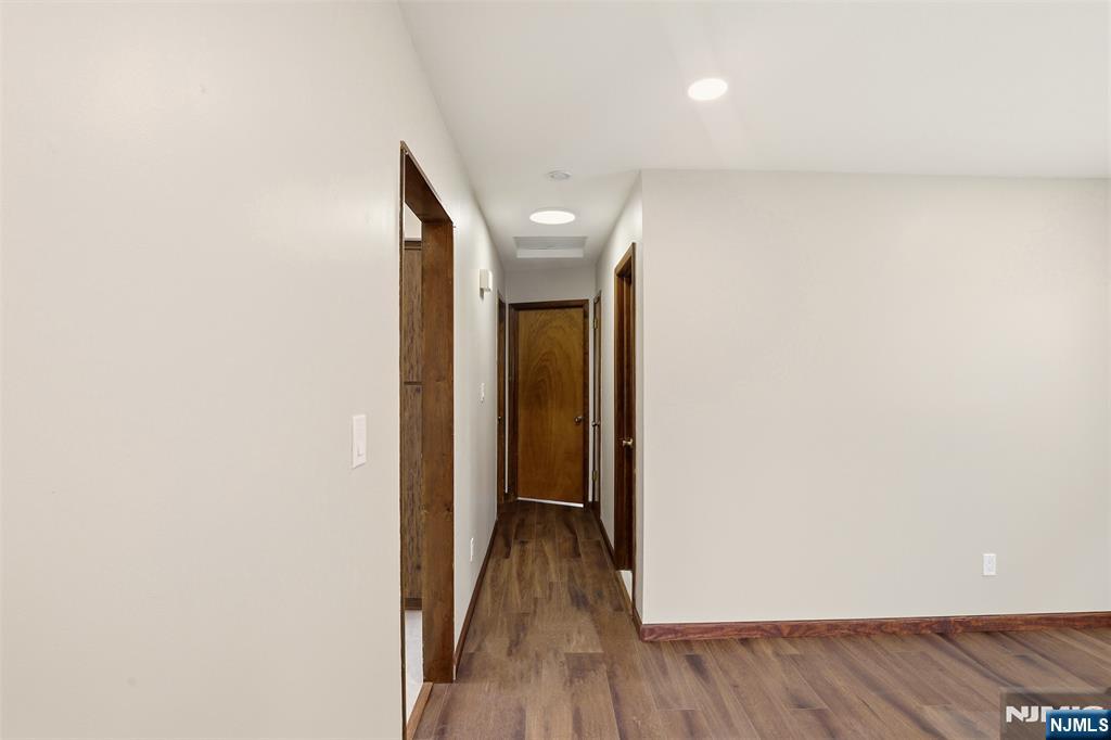 property viewer photo 10