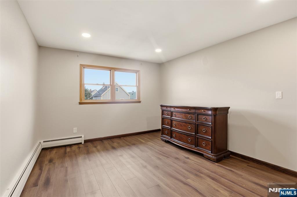 property viewer photo 11