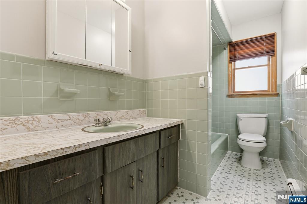 property viewer photo 13