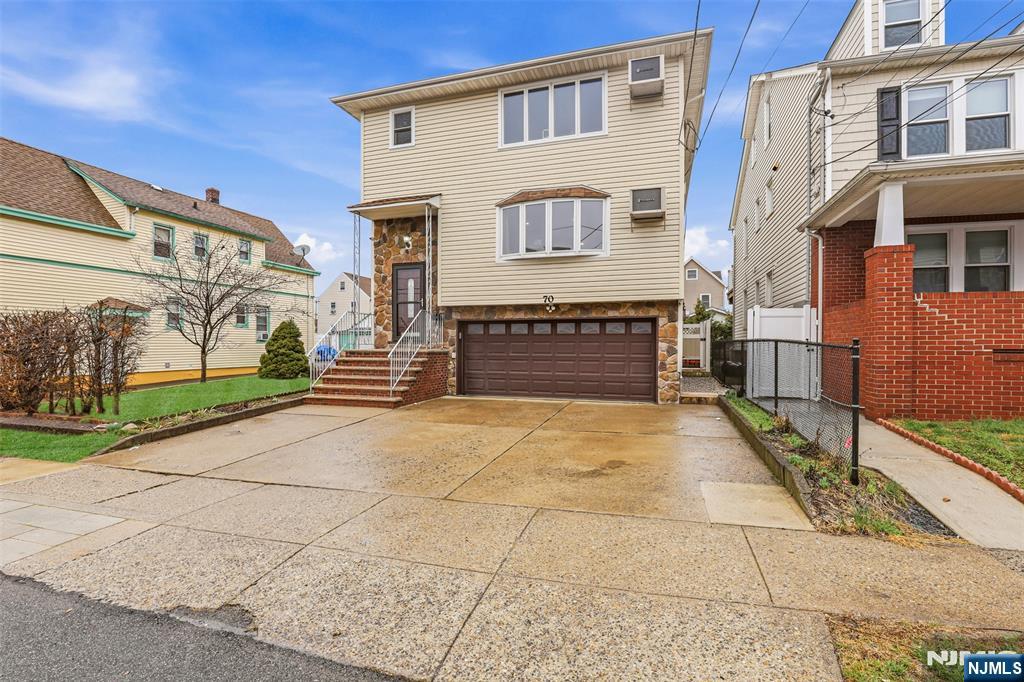 property viewer photo 2