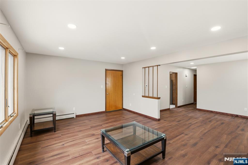 property viewer photo 5