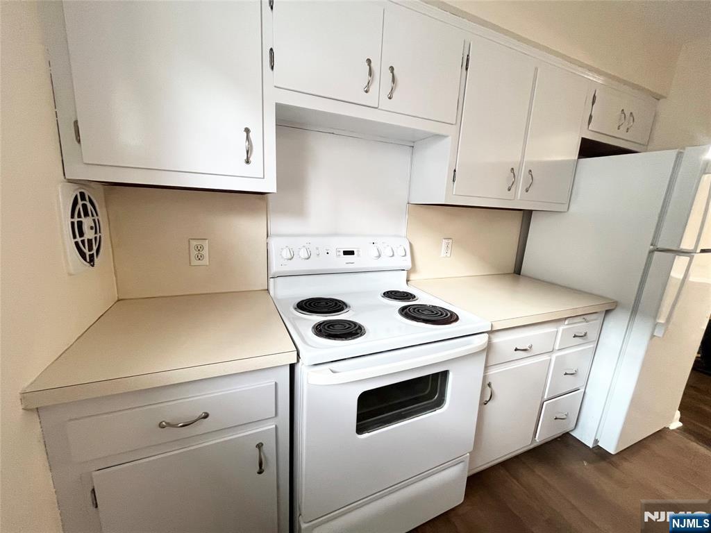 property viewer photo 10
