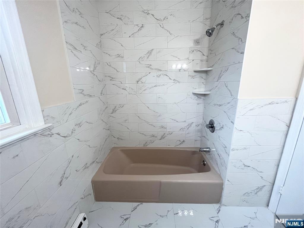 property viewer photo 16