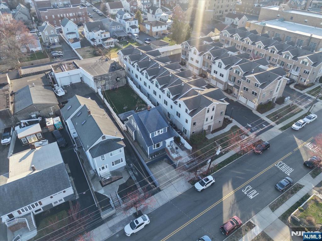 main property photo 35