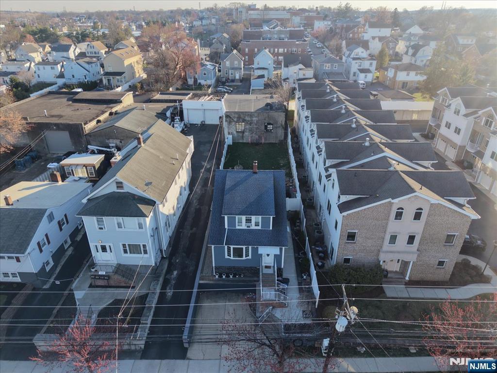main property photo 36