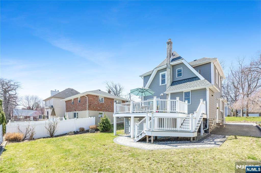 property viewer photo 1