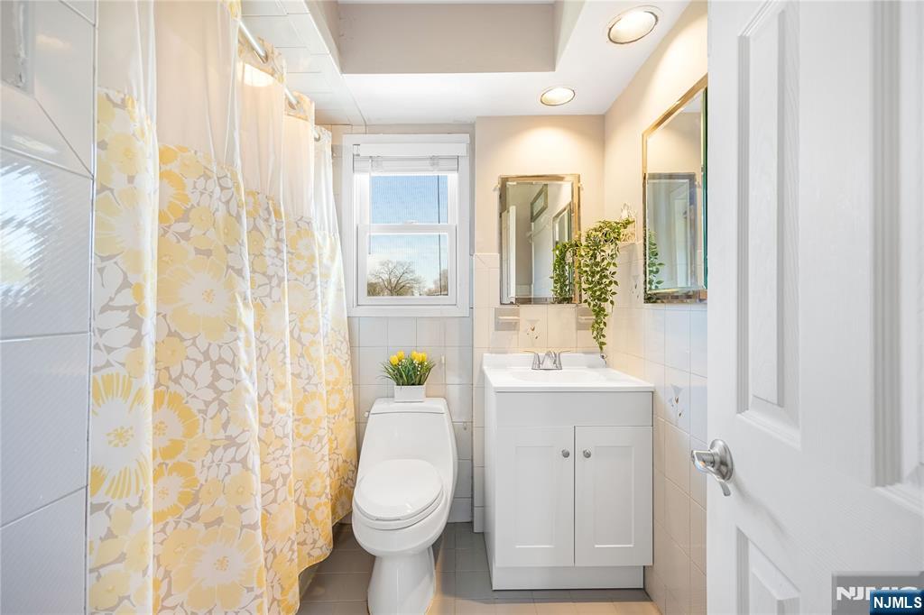 property viewer photo 13