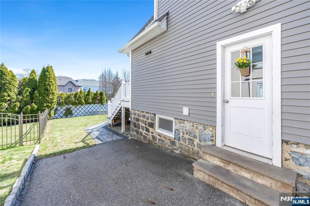 property viewer photo 28