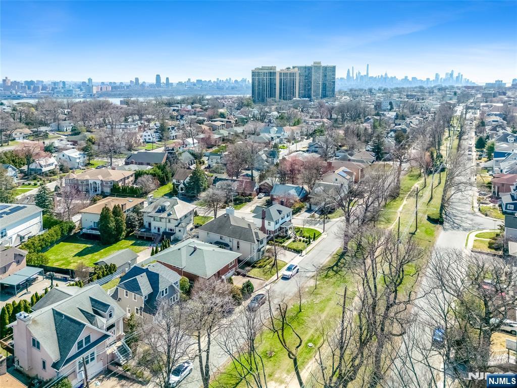 property viewer photo 37