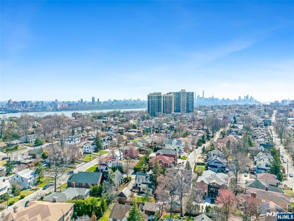 property viewer photo 38
