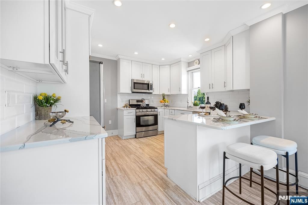 property viewer photo 8