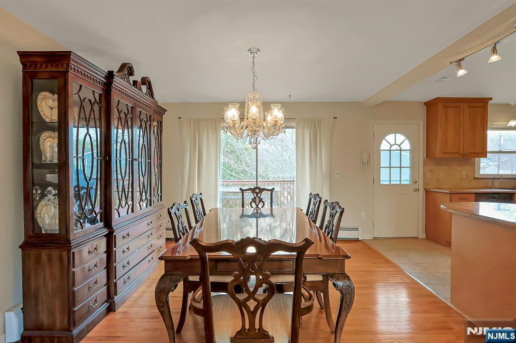 property viewer photo 10