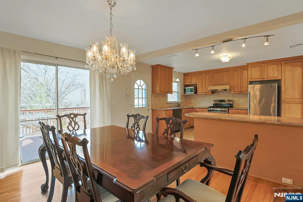 property viewer photo 13