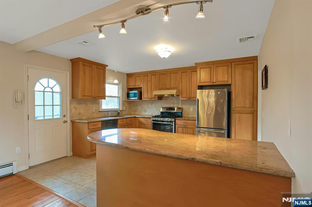 property viewer photo 14
