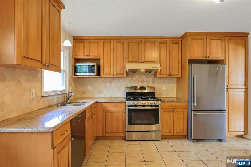 property viewer photo 16