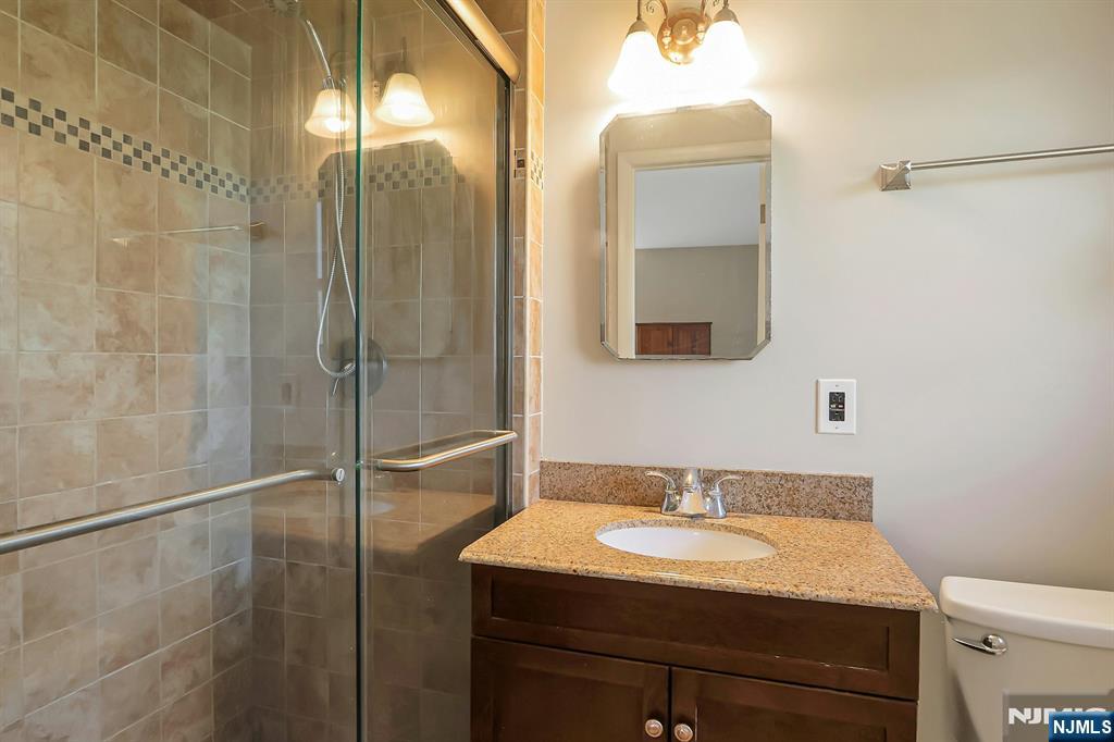 property viewer photo 21