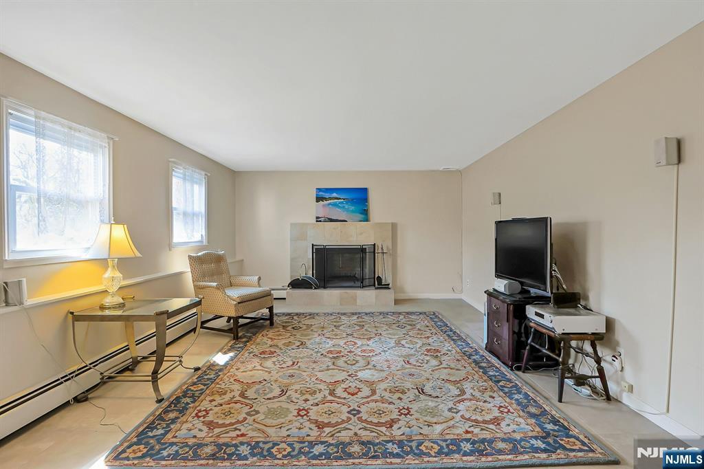 property viewer photo 29