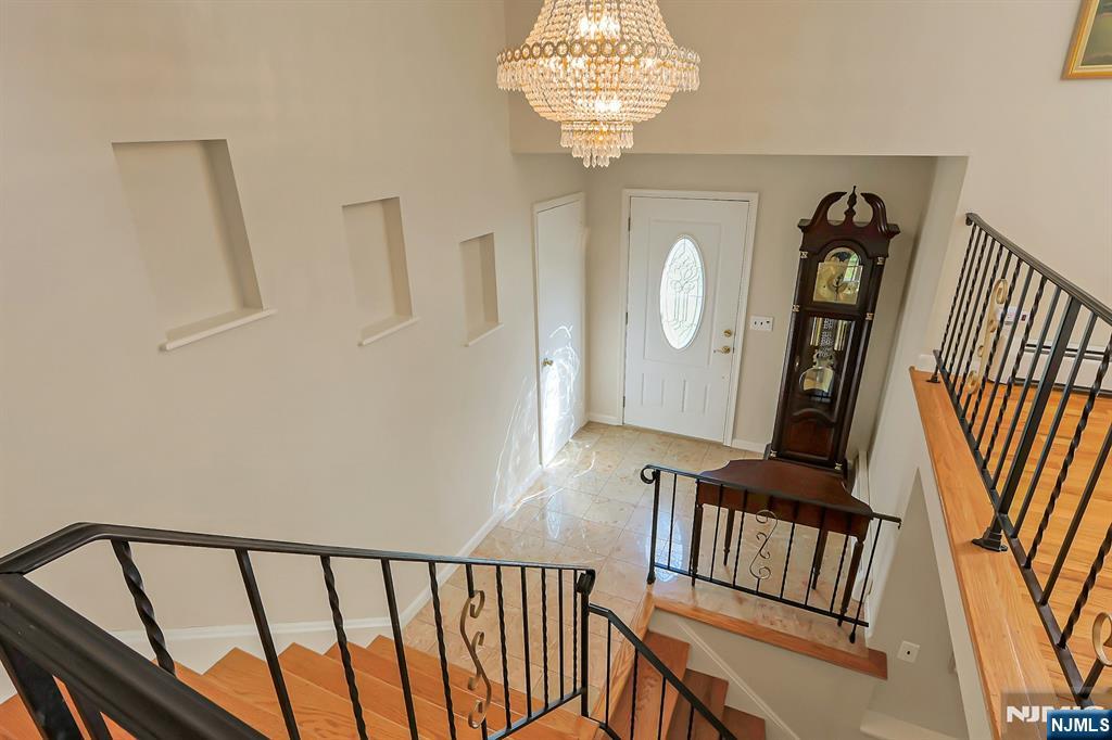 property viewer photo 3