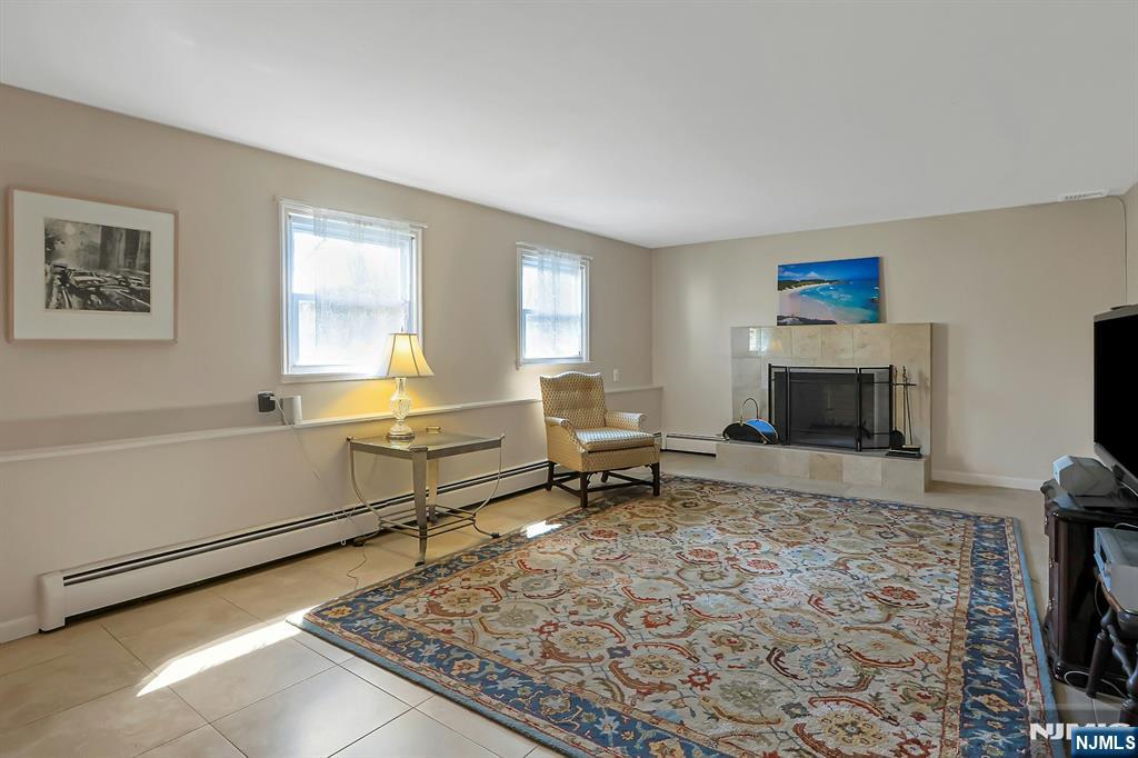 property viewer photo 30