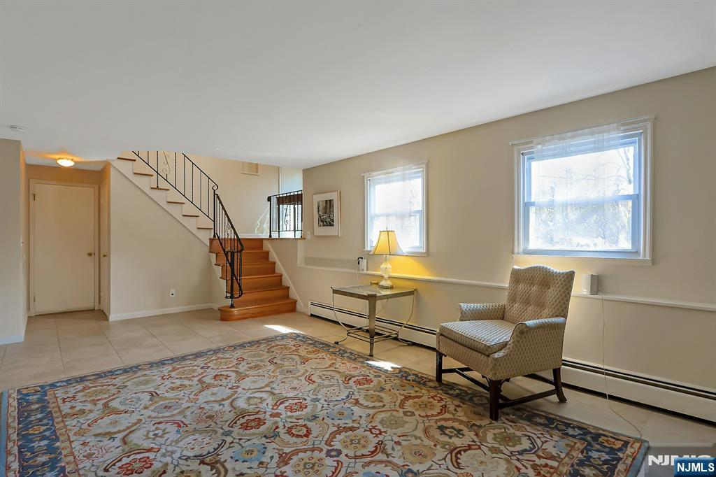 property viewer photo 32