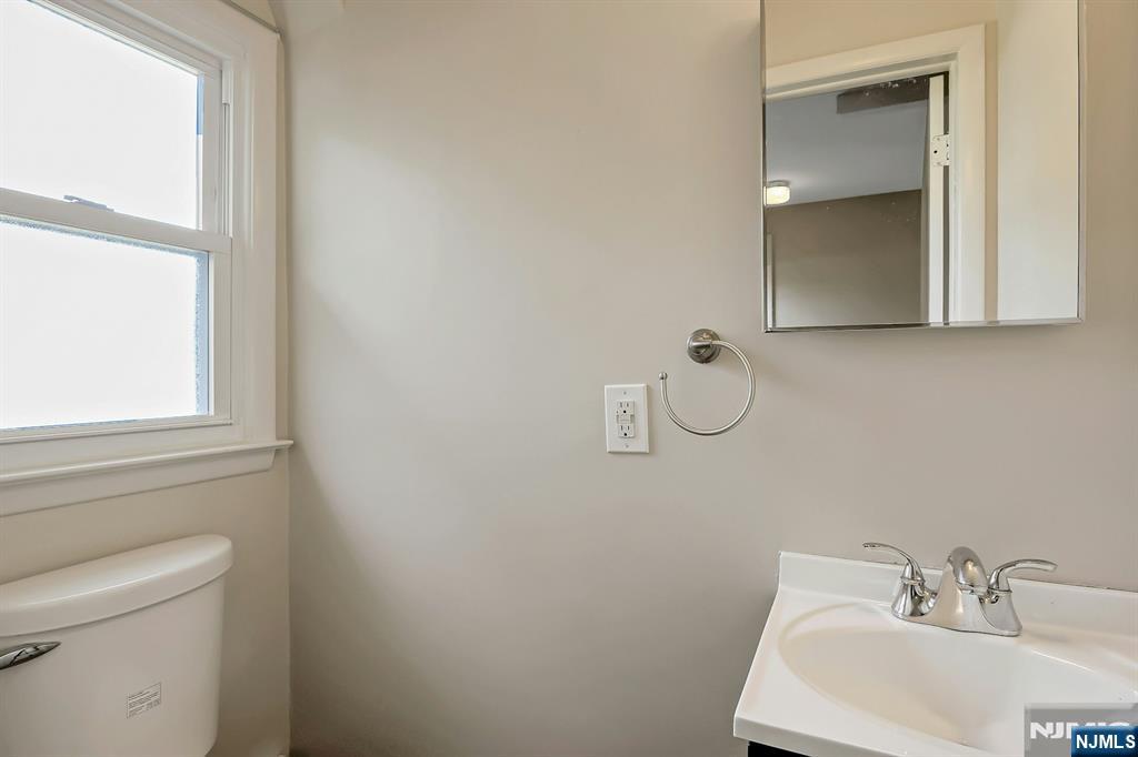property viewer photo 37