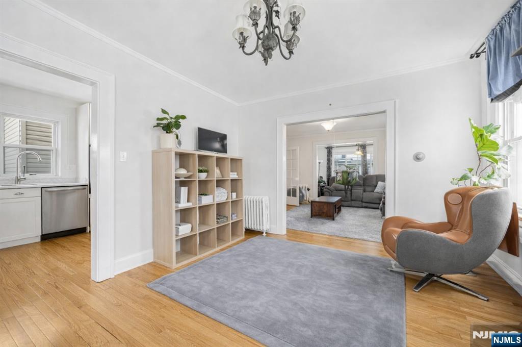 property viewer photo 1