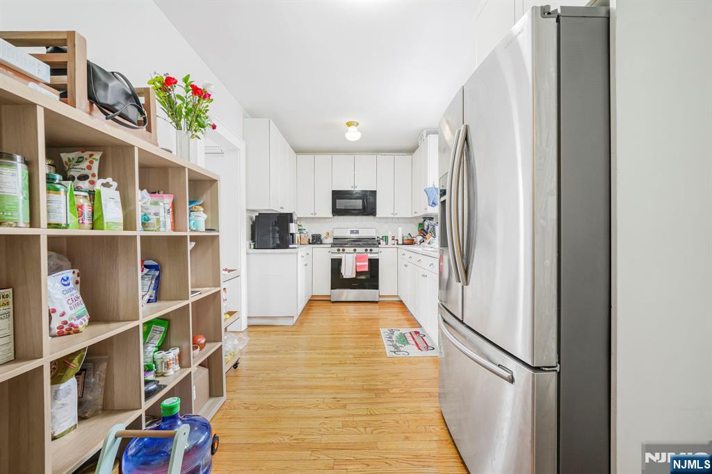 property viewer photo 8
