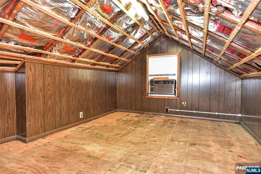 property viewer photo 12