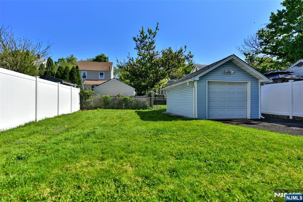 property viewer photo 15