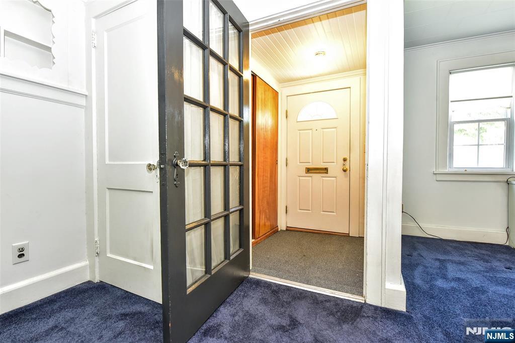 property viewer photo 3
