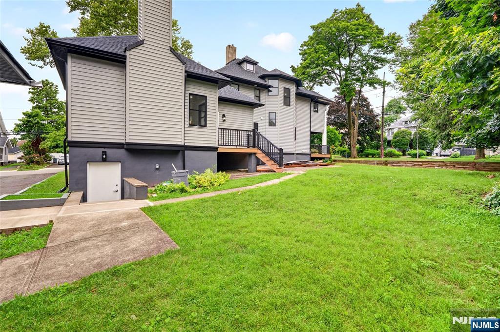 main property photo 47