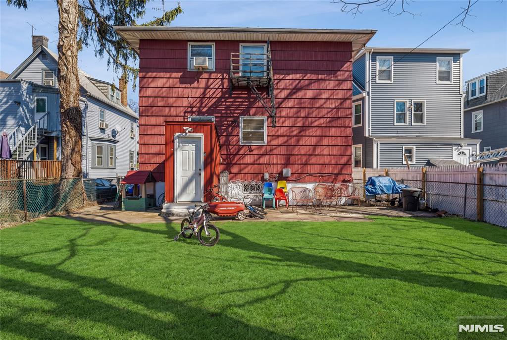 main property photo 39