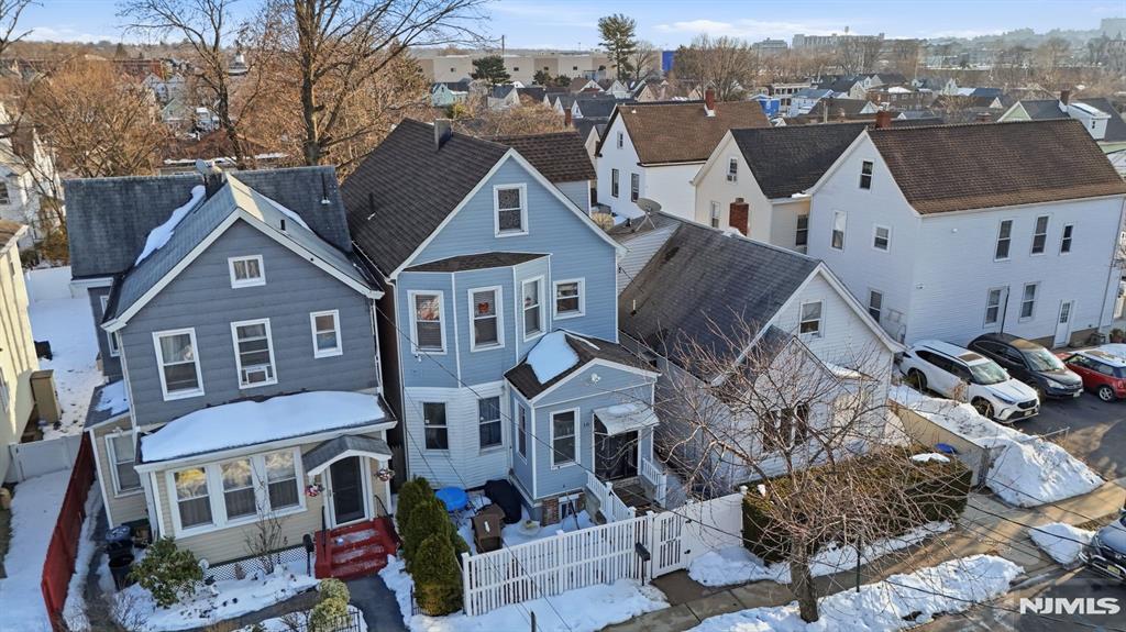 main property photo 22