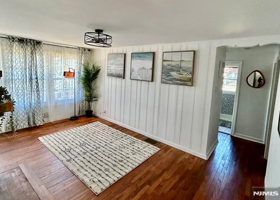 property viewer photo 5