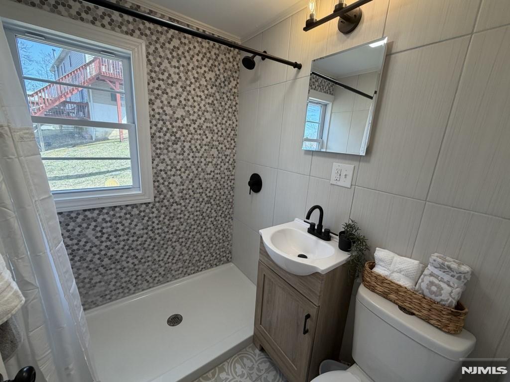 property viewer photo 7