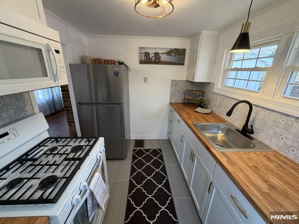 property viewer photo 8