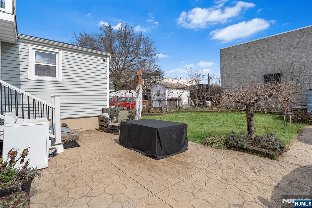 main property photo 21