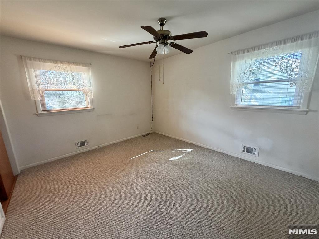 property viewer photo 6