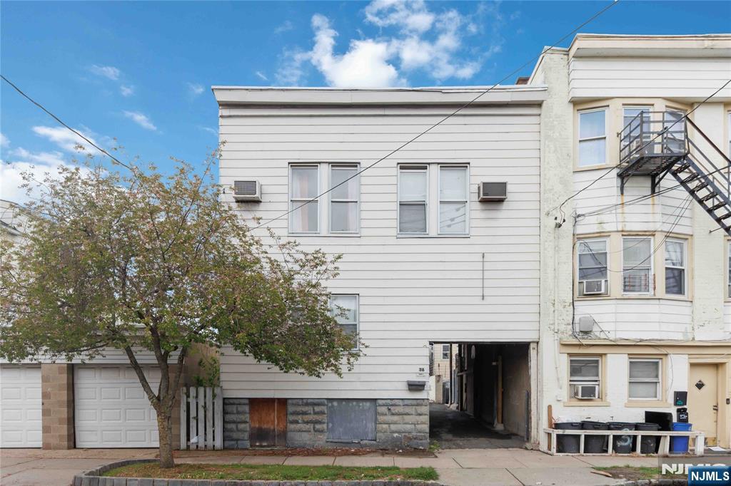main property photo 22